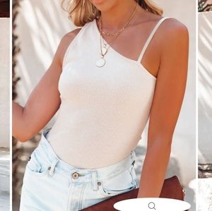 Price is Firm!! -- Asymmetrical knit tank vici dolls medium (euc)